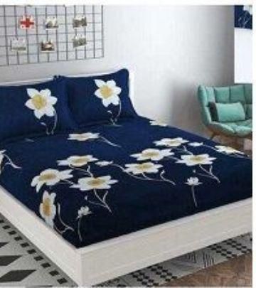 Fitted bedsheet with two pillow cases